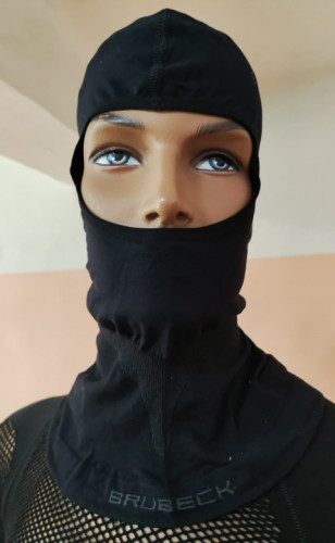 Подшлемник Brubeck без перфорации черный в Санкт-Петербурге