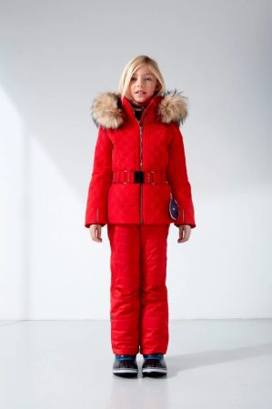 Куртка горнолыжная Poivre Blanc с иск.мехом W21-1003-JRGL/A красный в Санкт-Петербурге